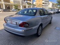 Usata Jaguar X-type Executive 145 CV (106 kW) 2007 Grigio Berlina