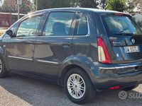 Usata Lancia Musa 119 CV (87 kW) 2009 Grigio Monovolume