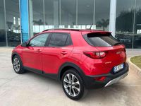 Usata Kia Stonic Style 101 CV (74 kW) 2023 Rosso SUV