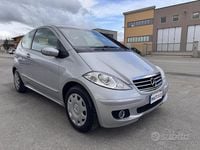 Usata Mercedes A150 Avantgarde 129 CV (94 kW) 2005 Grigio Coupé