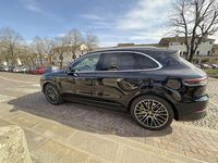 Usata Porsche Cayenne 340 CV (250 kW) 2021 Moonlight blue metallic SUV