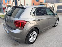 Usata VW Polo Comfortline 95 CV (69 kW) 2018 Grigio Utilitaria