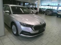 Usata Skoda Octavia 116 CV (85 kW) 2023 Argento metallizzato Berlina