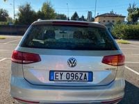 Usata VW Passat 120 CV (88 kW) 2015 Grigio Station wagon