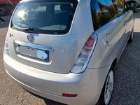Usata Lancia Ypsilon 69 CV (50 kW) 2011 Grigio Utilitaria