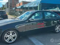 Usata Mercedes E320 Avantgarde 224 CV (164 kW) 2007 Nero Berlina