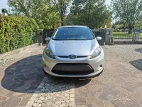 Usata Ford Fiesta 60 CV (44 kW) 2010 Grigio Utilitaria