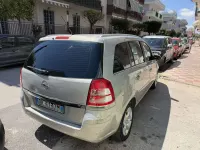Usata Opel Zafira Cosmo 94 CV (69 kW) 2007 Bronzo Monovolume