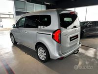 Usata Mercedes 180 116 CV (85 kW) 2024 Grigio helvin metallizzato Berlina