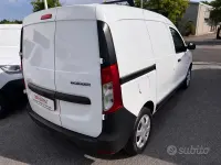 Usata Dacia Dokker 90 CV (66 kW) 2015 Bianco Monovolume