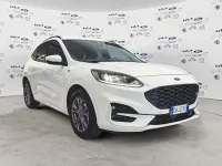 Usata Ford Kuga ST-Line 190 CV (139 kW) 2022 Frozen white SUV