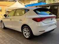 Usata Seat Leon Business 116 CV (85 kW) 2022 Bianco Berlina
