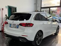 Usata Mercedes B180 116 CV (85 kW) 2019 Bianco Monovolume