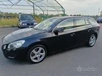 Usata Volvo V60 Summum 163 CV (119 kW) 2011 Nero Station wagon