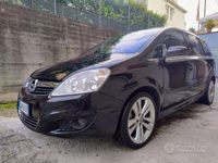 Usata Opel Zafira 140 CV (102 kW) 2009 Nero Monovolume