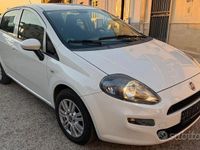 Usata Fiat Punto Street 95 CV (69 kW) 2017 Bianco Utilitaria