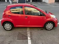 Usata Peugeot 107 68 CV (50 kW) 2007 Rosso Utilitaria