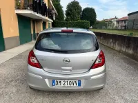 Usata Opel Corsa Enjoy 80 CV (58 kW) 2007 Argento Utilitaria