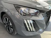 Usata Peugeot 208 Allure 101 CV (74 kW) 2025 Utilitaria