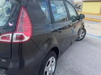 Usata Renault Scénic Dynamique 110 CV (80 kW) 2010 Nero Monovolume
