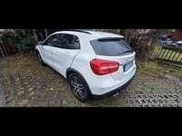 Usata Mercedes GLA200 136 CV (100 kW) 2016 Bianco SUV