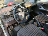 Usata Toyota iQ 68 CV (50 kW) 2009 Bianco Utilitaria