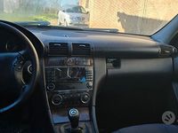 Gebraucht Mercedes C220 150 PS (110 kW) 2004 Grau Kombi