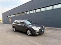 Usata Opel Astra 115 CV (84 kW) 2010 Grigio Station wagon