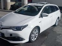 usata Toyota Auris Hybrid 