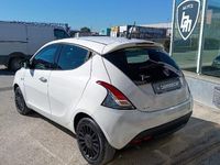 Usata Lancia Ypsilon Gold 69 CV (50 kW) 2022 Bianco Utilitaria