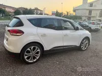 Usata Renault Scénic Business 120 CV (88 kW) 2020 Bianco Monovolume