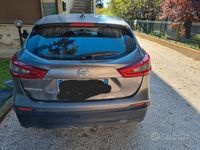 Usata Nissan Qashqai 116 CV (85 kW) 2019 Grigio SUV