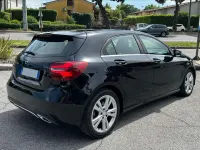 Usata Mercedes A180 109 CV (80 kW) 2017 Nero Utilitaria