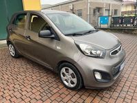 Usata Kia Picanto Style 69 CV (50 kW) 2012 Grigio Utilitaria