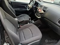 Usata Kia Rio 75 CV (55 kW) 2015 Nero Berlina