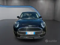 Usata Mini ONE 75 CV (55 kW) 2021 Nero Utilitaria