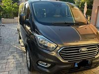 Begagnad Ford Tourneo Custom 185 HK (136 kW) 2019 Grå Van