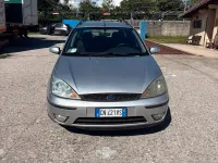 Usata Ford Focus 100 CV (73 kW) 2004 Grigio Station wagon