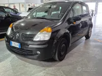 Usata Renault Modus Authentique 75 CV (55 kW) 2006 Nero Monovolume