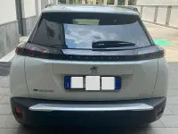 Usata Peugeot 2008 56 kW (77 CV) 2022 Bianco SUV