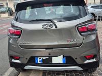 Usata Mahindra KUV100 87 CV (63 kW) 2020 Grigio SUV