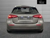 Usata Mercedes A180 Advanced 116 CV (85 kW) 2023 Grigio montagna Berlina