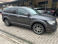 Usata Fiat Freemont Cross 170 CV (125 kW) 2015 Grigio scuro SUV