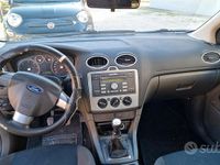 Usata Ford Focus 115 CV (84 kW) 2006 Verde Station wagon