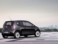 Usata VW up! Highline 68 CV (50 kW) 2013 Nero Utilitaria