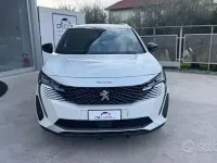 Usata Peugeot 5008 Allure 131 CV (96 kW) 2023 Bianco SUV