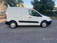 Usata Peugeot Partner 75 CV (55 kW) 2010 Bianco Monovolume