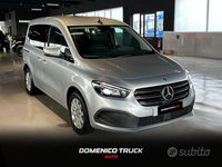 Usata Mercedes 180 116 CV (85 kW) 2024 Grigio helvin metallizzato Berlina