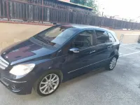 Usata Mercedes B200 140 CV (102 kW) 2007 Blu Monovolume