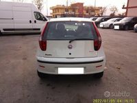 Usata Fiat Punto Dynamic 60 CV (44 kW) 2010 Bianco Utilitaria